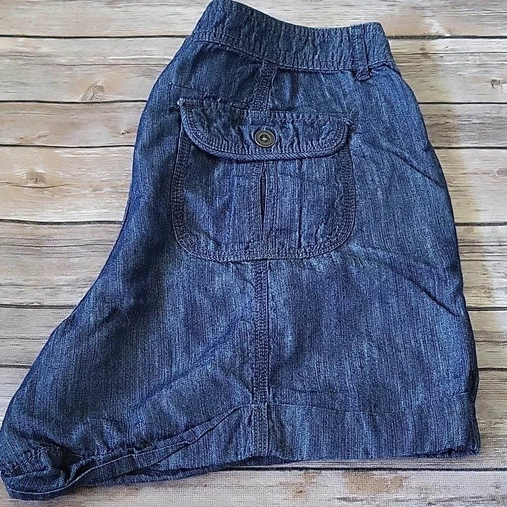 Apt. 9 dark blue cotton blend shorts with cuffs and 5